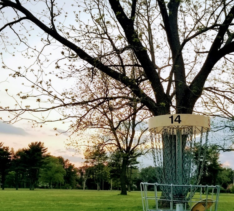 ocean-county-disc-golf-course-first-hole-photo